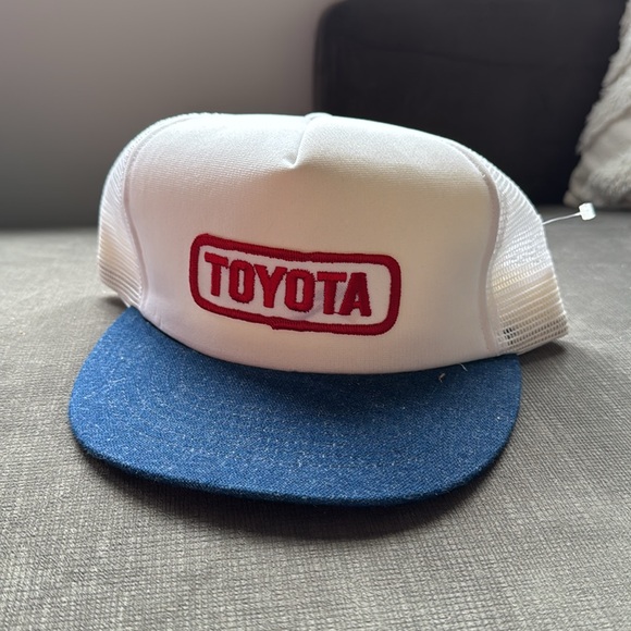 Vintage Toyota Snapback / Trucker Style / Mesh / 80s / 90s - Picture 3 of 12